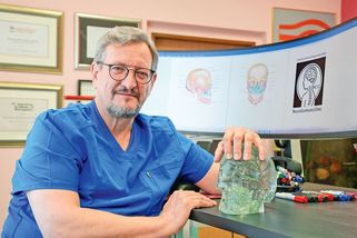 Dětský neurochirurg Boris Živný: Blokáda páteře není jen o bolesti. Může vést i k psychickým problémům - Novinky